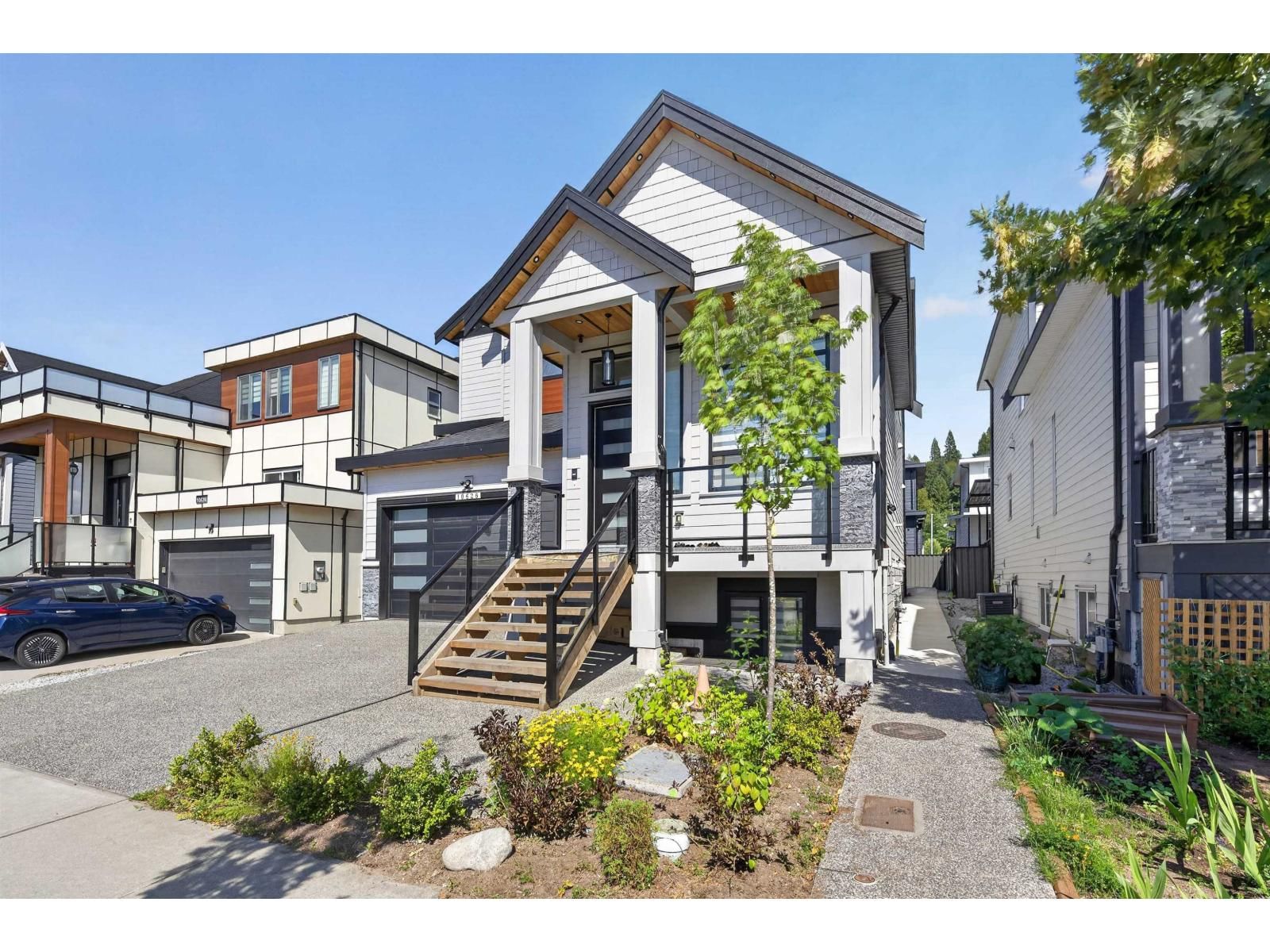 10628 124 Street, Surrey, British Columbia V3V 0E2