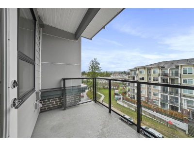 20695 EASTLEIGH Crescent | Langley British Columbia | Slide Image Seven