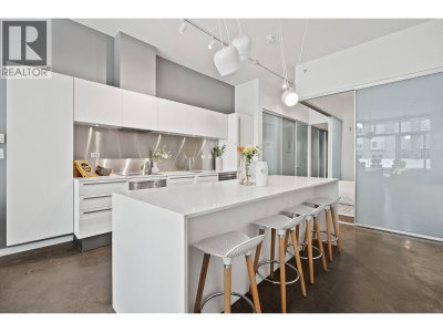 53 HASTINGS Street | Vancouver British Columbia | Slide Image Thirteen