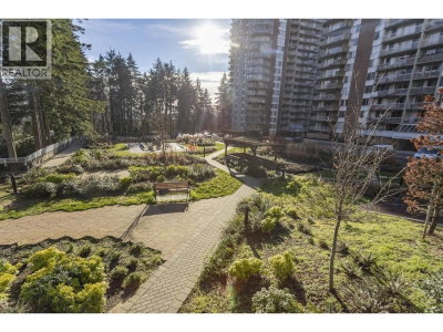 2012 FULLERTON Avenue | North Vancouver British Columbia | Slide Image Twenty-eight