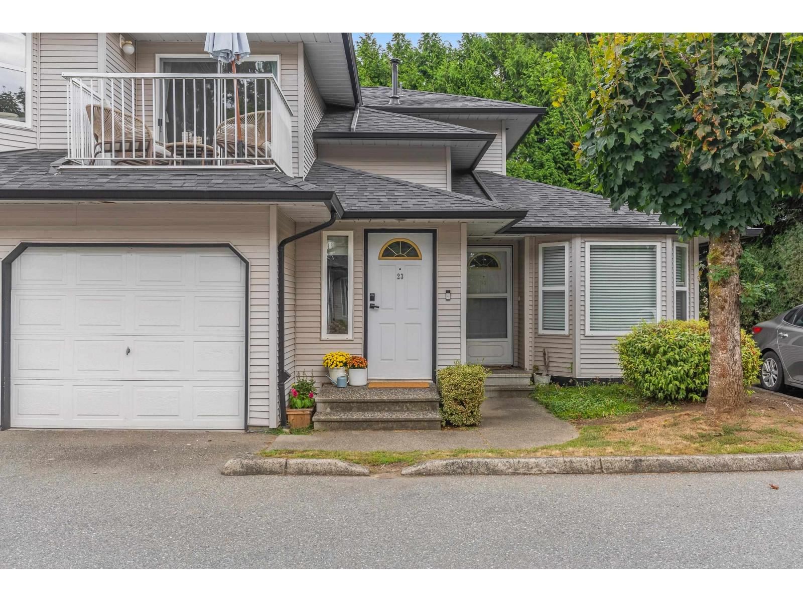 34332 MACLURE Road, Abbotsford, British Columbia V2S 7S8