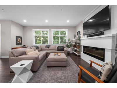 35298 MARSHALL Road | Abbotsford British Columbia | Slide Image Eight