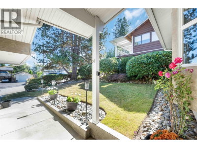1167 VICTORY Drive | Port Moody British Columbia | Slide Image Four