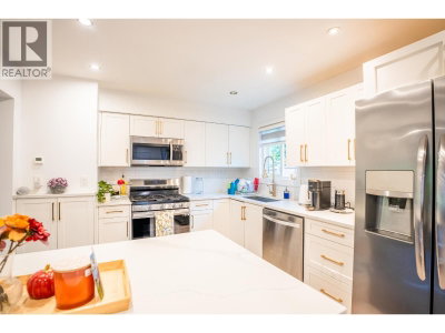 20955 118 Avenue | Maple Ridge British Columbia | Slide Image Three
