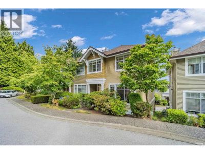 5298 OAKMOUNT Crescent | Burnaby British Columbia | Slide Image Three