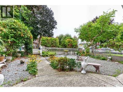 4503 FRANCES Street | Burnaby British Columbia | Slide Image Three