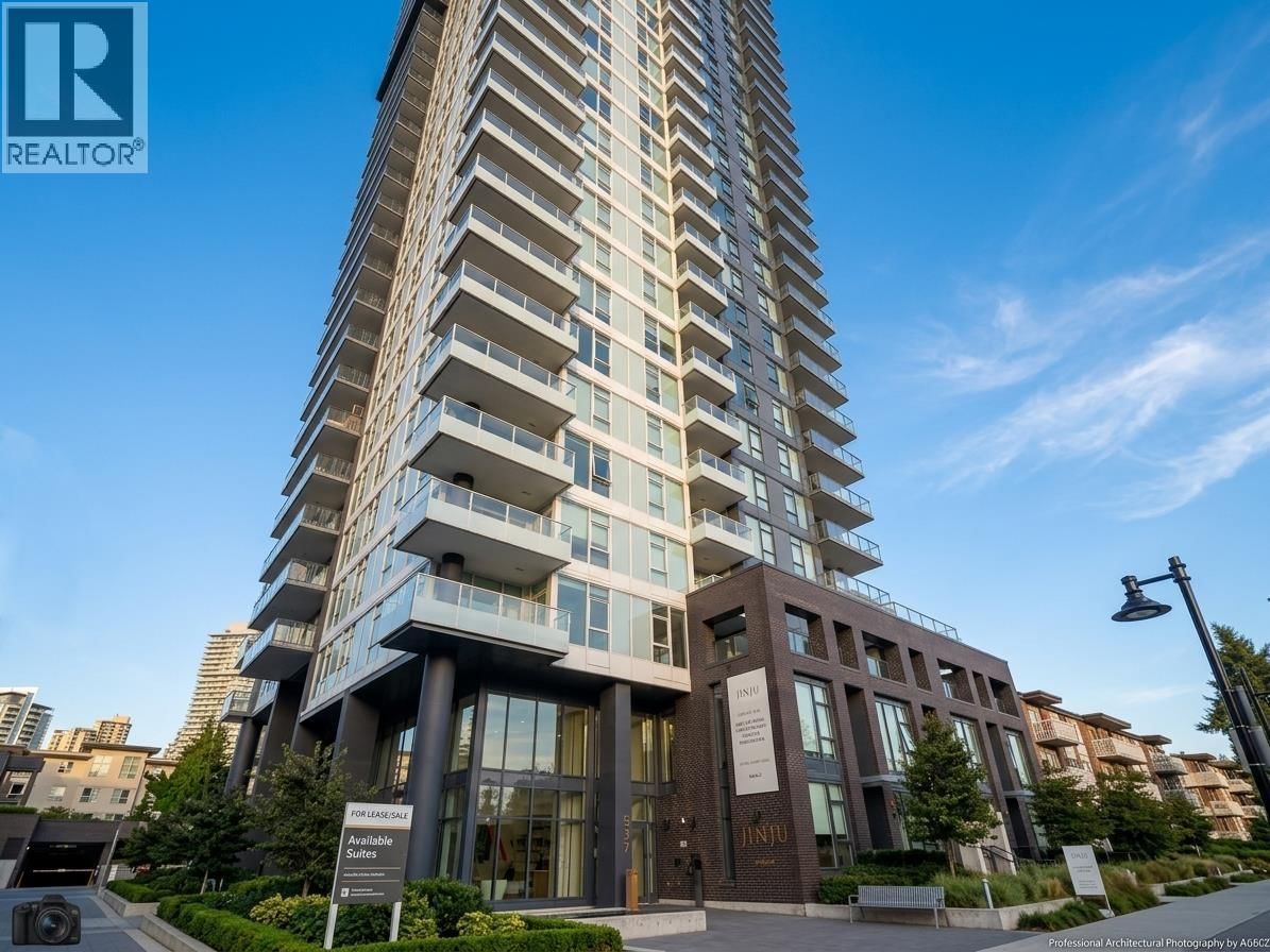 537 COTTONWOOD Avenue, Coquitlam, British Columbia V3J 0S4