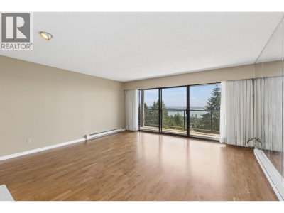 2206 FOLKESTONE Way | West Vancouver British Columbia | Slide Image Two