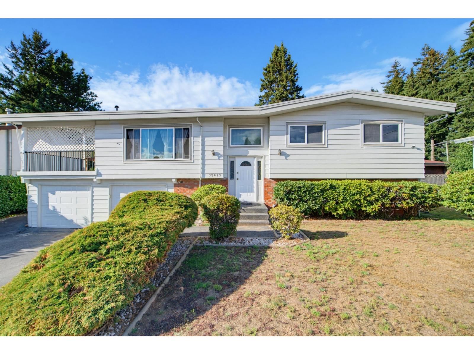 32673 BEVAN Avenue, Abbotsford, British Columbia V2T 1G5