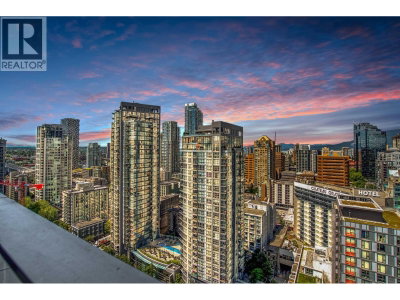 1111 RICHARDS Street | Vancouver British Columbia | Slide Image Four