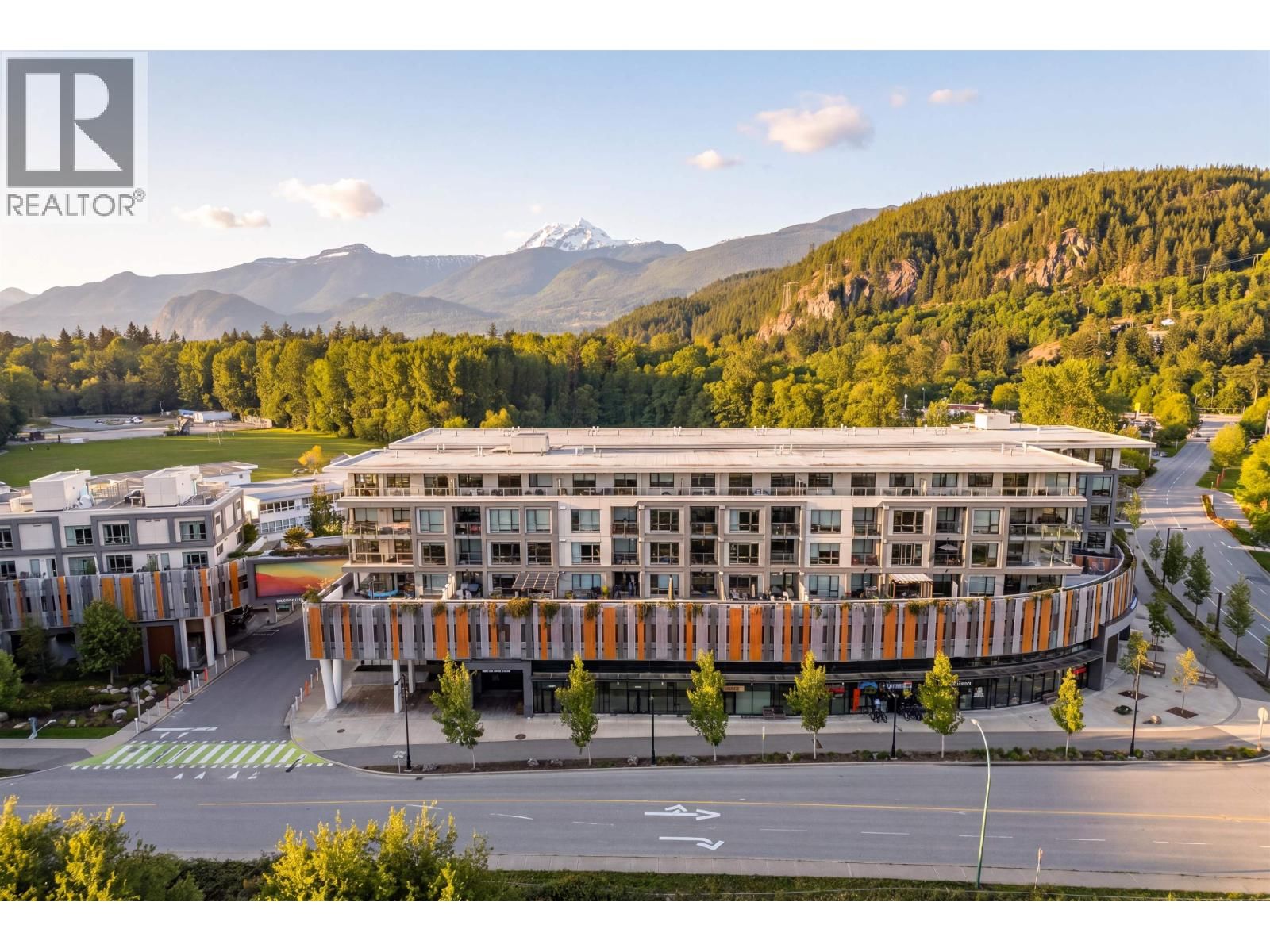 38362 BUCKLEY Avenue, Squamish, British Columbia V8B 0J8
