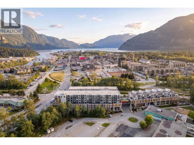 38362 BUCKLEY Avenue | Squamish British Columbia | Slide Image Twenty-four
