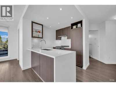 5470 ORMIDALE Street | Vancouver British Columbia | Slide Image Twelve