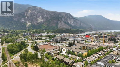 1266 STONEMOUNT Place | Squamish British Columbia | Slide Image Thirty-eight