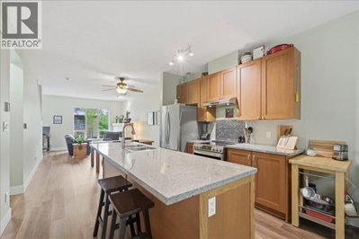 1266 STONEMOUNT Place | Squamish British Columbia | Slide Image Eight