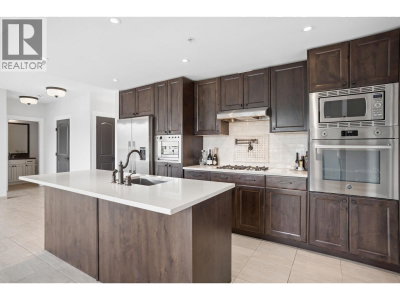 4721 HASTINGS Street | Burnaby British Columbia | Slide Image Seven