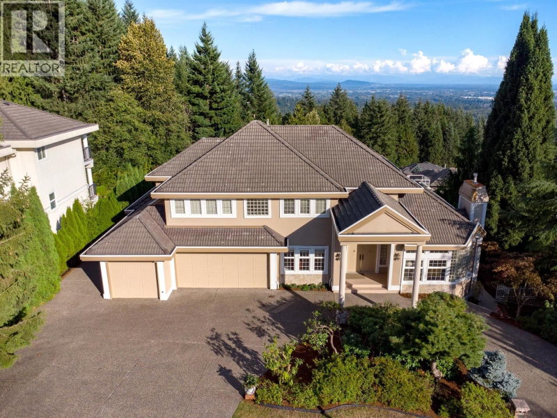 1535 PARKWAY Boulevard Coquitlam British Columbia, V3E 2Y5 - 7 Bedrooms Home For Sale