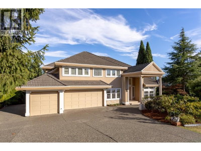 1535 PARKWAY Boulevard | Coquitlam British Columbia | Slide Image Two