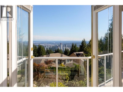 1535 PARKWAY Boulevard | Coquitlam British Columbia | Slide Image Twenty-two