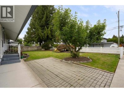 4872 58 Street | Delta British Columbia | Slide Image Five