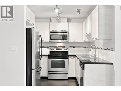 7478 BYRNEPARK Walk | Burnaby British Columbia | Slide Image Twenty-four
