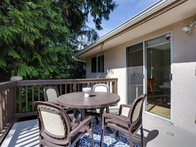 15866 NORTH BLUFF Road | White Rock British Columbia | Slide Image Twenty-six