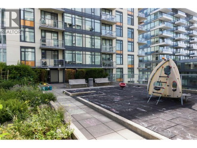 138 1ST Avenue | Vancouver British Columbia | Slide Image Nineteen