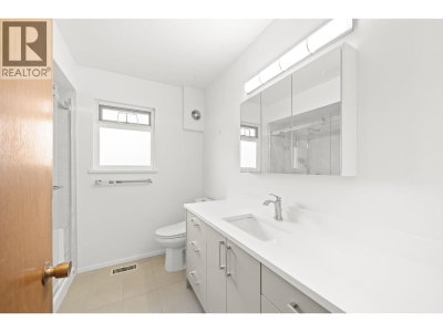 3783 PRICE Street | Burnaby British Columbia | Slide Image Eighteen