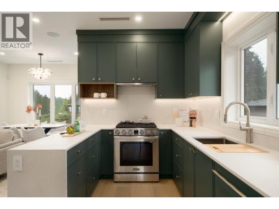 8508 EAST Boulevard | Vancouver British Columbia | Slide Image Thirteen