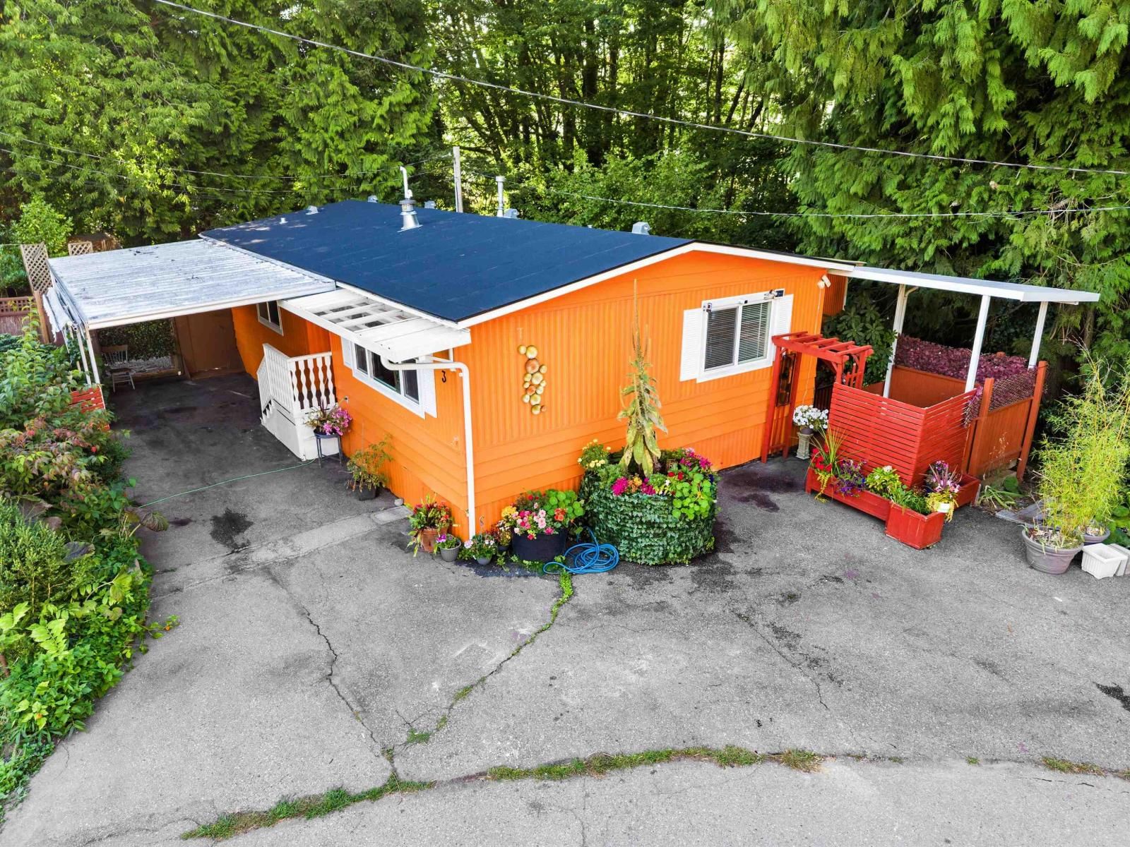 6280 KING GEORGE Boulevard, Surrey, British Columbia V3X 1E9