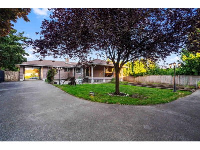 9725 JUNIPER Street | Chilliwack British Columbia | Slide Image Four