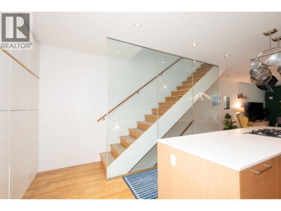 2220 WILLOW Street | Vancouver British Columbia | Slide Image Thirteen