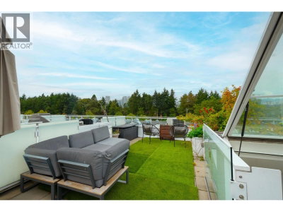 2220 WILLOW Street | Vancouver British Columbia | Slide Image Twenty-two