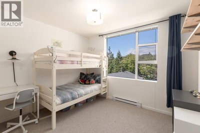 38447 BUCKLEY Avenue | Squamish British Columbia | Slide Image Eighteen