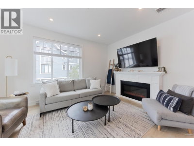 12018 237 Street | Maple Ridge British Columbia | Slide Image Three