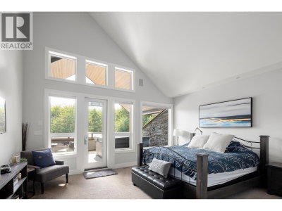 40257 ARISTOTLE Drive | Squamish British Columbia | Slide Image Five