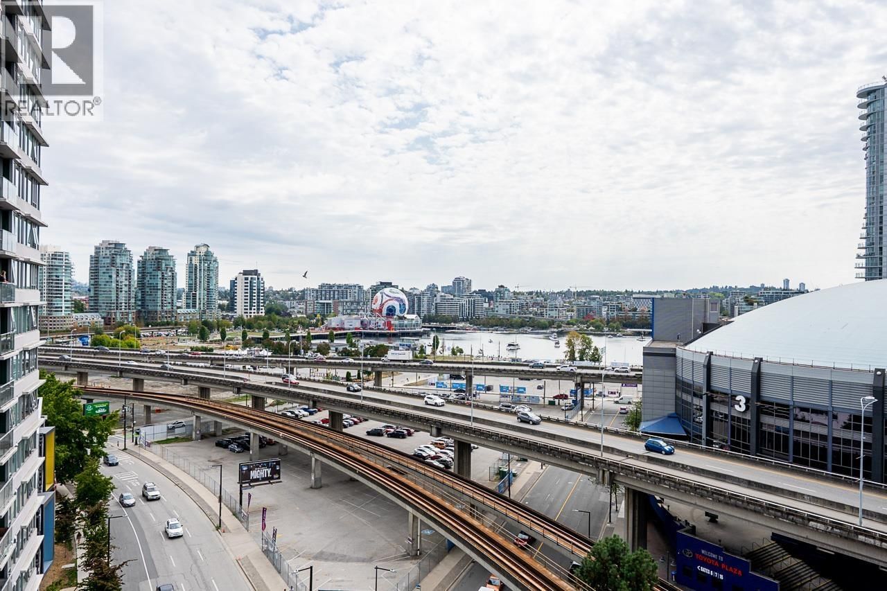 689 ABBOTT Street, Vancouver, British Columbia V6B 0J2