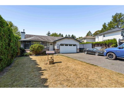 8673 149 Street | Surrey British Columbia | Slide Image Two