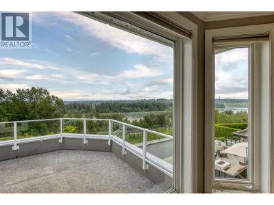 2556 PALISADE Crescent | Port Coquitlam British Columbia | Slide Image Seventeen