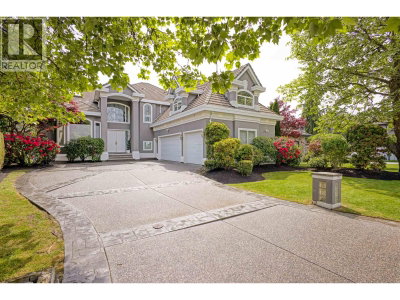 2556 PALISADE Crescent | Port Coquitlam British Columbia | Slide Image Two