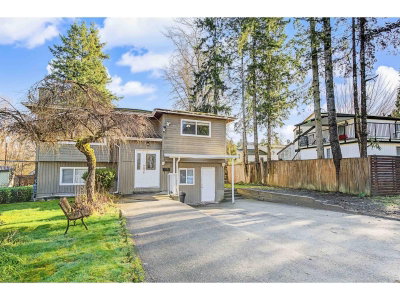 8076 139A Street | Surrey British Columbia | Slide Image One