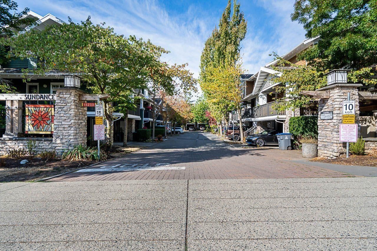 15233 34 Avenue, Surrey, British Columbia V3Z 2T7