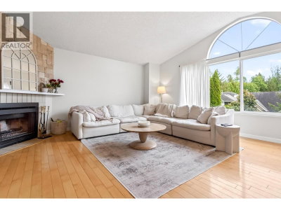 22525 BRICKWOOD Close | Maple Ridge British Columbia | Slide Image Fifteen