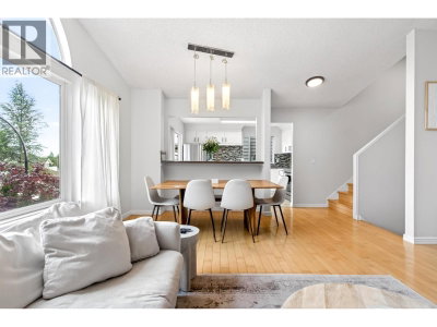 22525 BRICKWOOD Close | Maple Ridge British Columbia | Slide Image Nineteen
