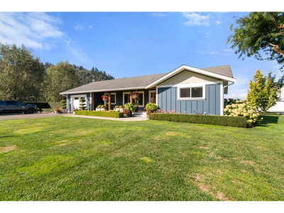 6629 BANFORD Road | Chilliwack British Columbia | Slide Image Two