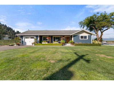 6629 BANFORD Road | Chilliwack British Columbia | Slide Image Three