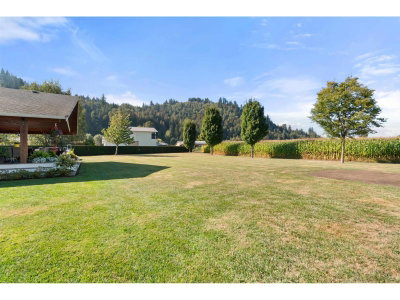 6629 BANFORD Road | Chilliwack British Columbia | Slide Image Six