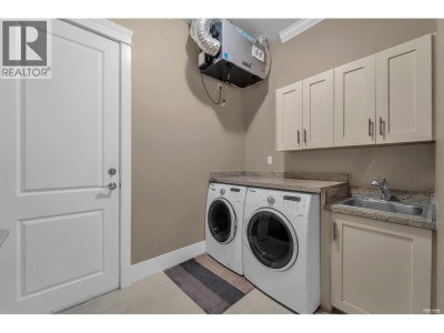 8080 SPIRES Road | Richmond British Columbia | Slide Image Twenty-one