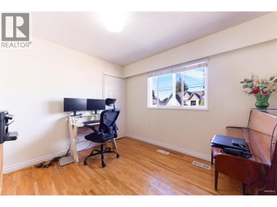 3940 WILLIAMS Road | Richmond British Columbia | Slide Image Twenty-five