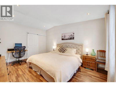40410 PERTH Drive | Squamish British Columbia | Slide Image Fifteen